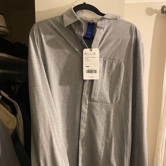 NWT KIT & ACE - NEW WITH TAGS - CITY TECH COMMUTER SHIRT STANDARD FIT GREY CHAMB - Picture 1 of 5